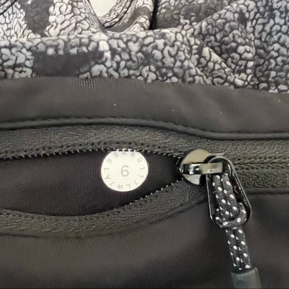 Lululemon Speed Up Short - Picture 4 of 7